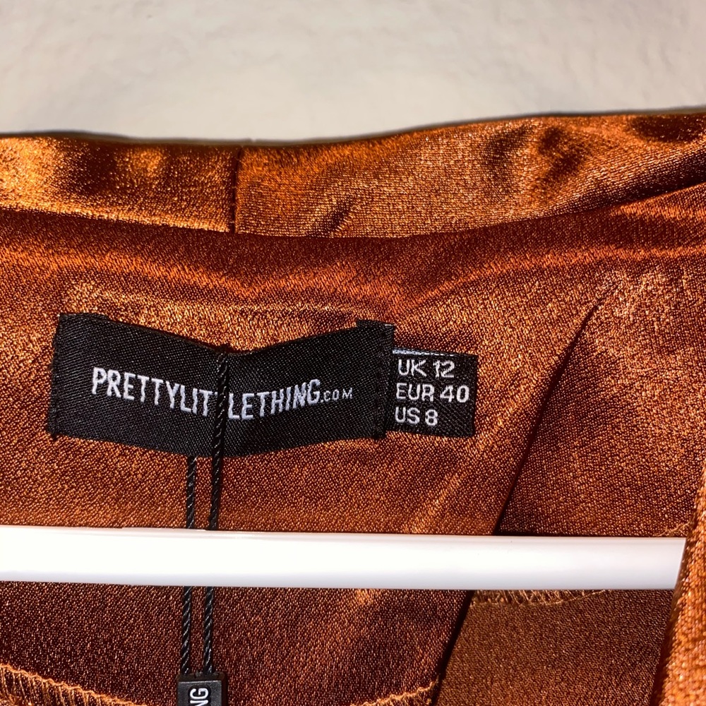 PrettyLittleThing robe detail blazer dress - Picture 4 of 10